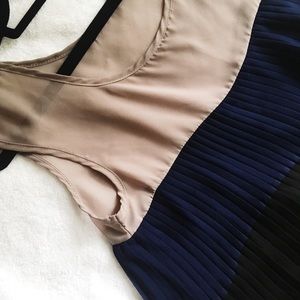 Tiered chiffon blouse 📘